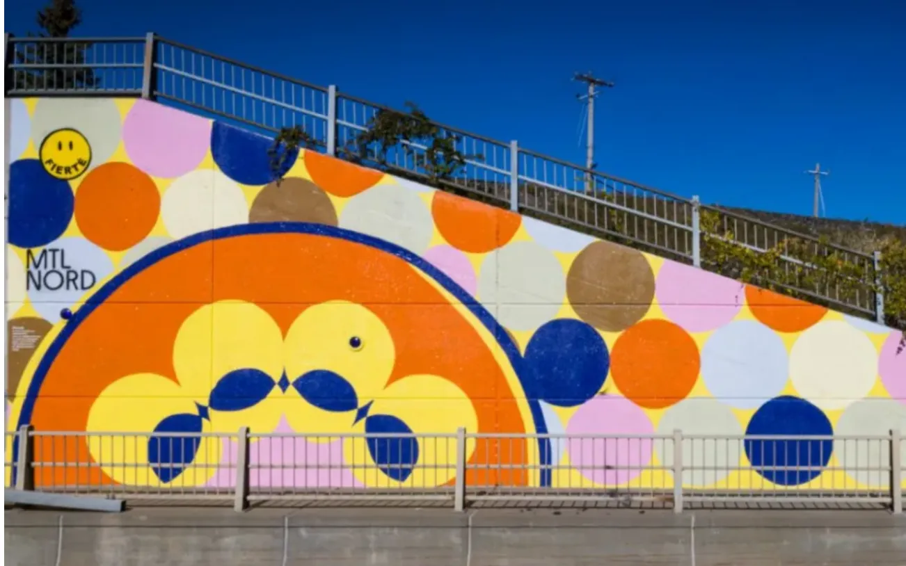 La fresque de MakeNoize terminée, le long du viaduc du boulevard Henri-Bourassa.